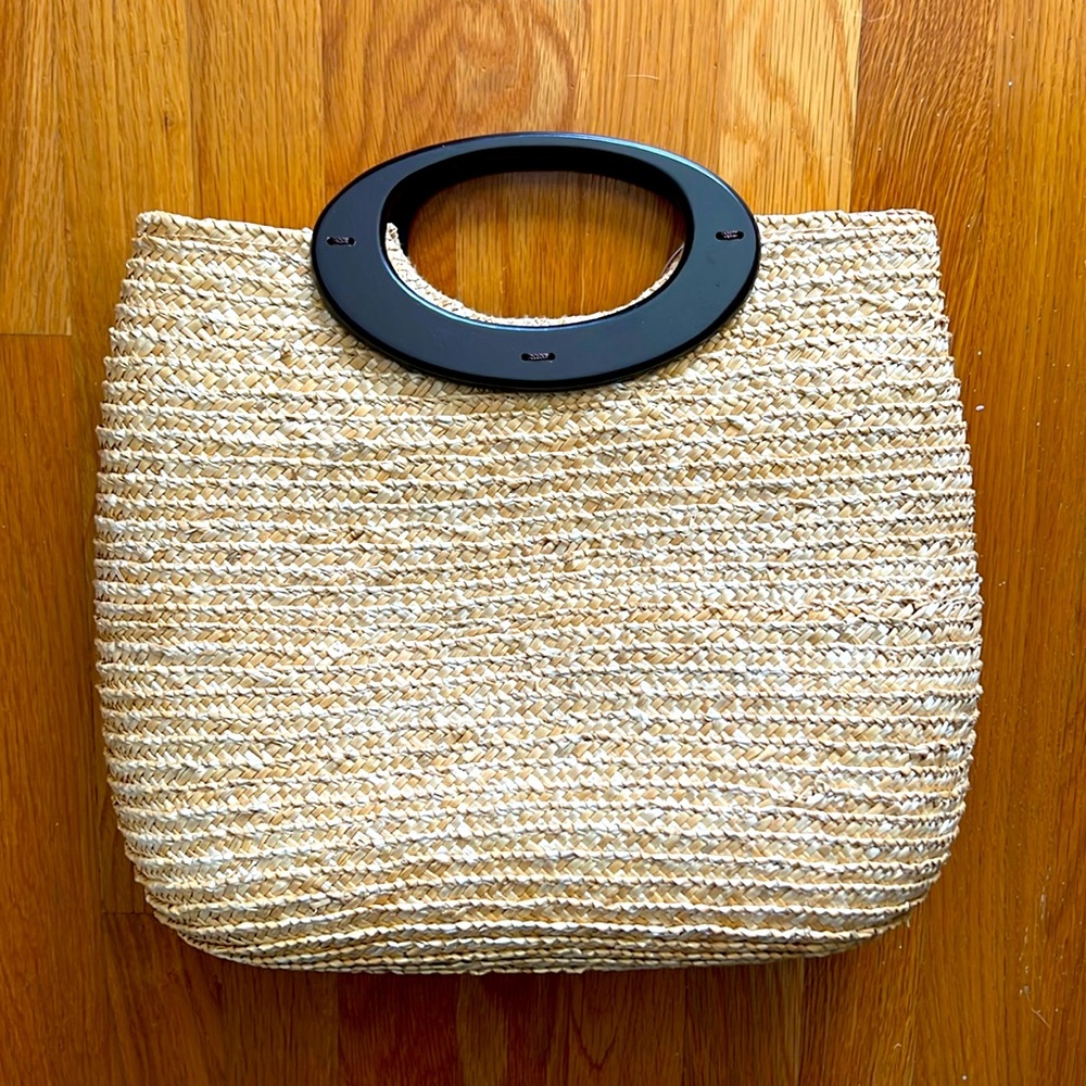 👜 Saks Fifth Avenue Bag with Wooden Handles 👜